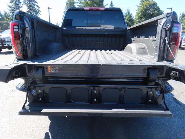 Certified 2025 GMC Sierra 3500 AT4 w/ AT4 Premium Plus Package AWD/4WD image 8