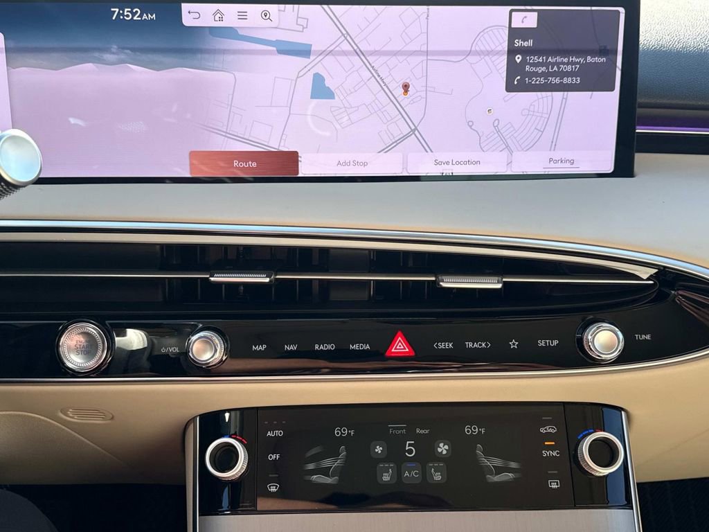 New 2026 Genesis GV70 2.5T Select image 28