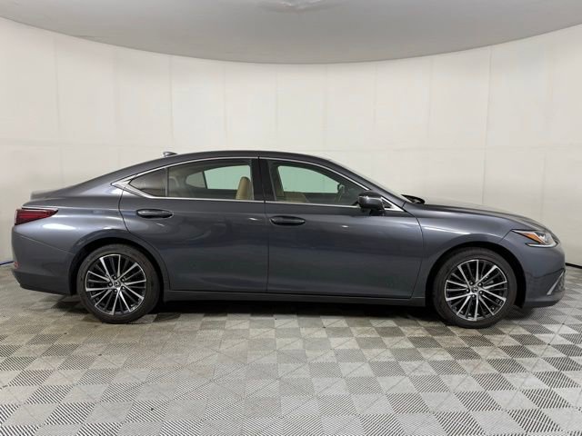 Used 2024 Lexus ES 350 w/ Premium Package image 12