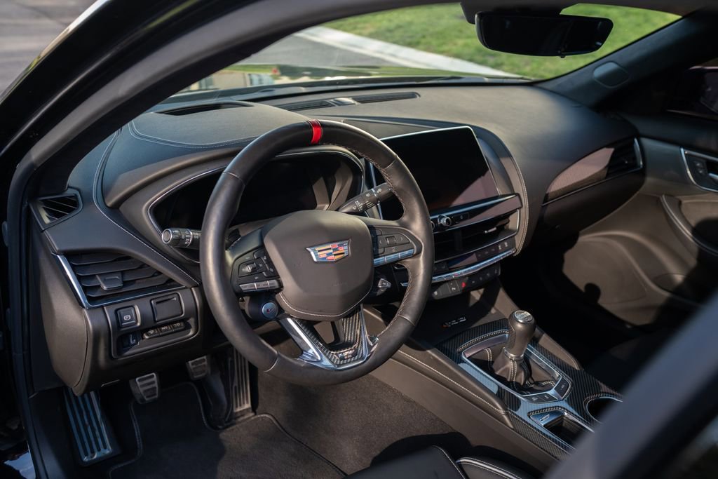 Used 2024 Cadillac CT5 V Blackwing w/ LPO, Bronce Accent Package image 27