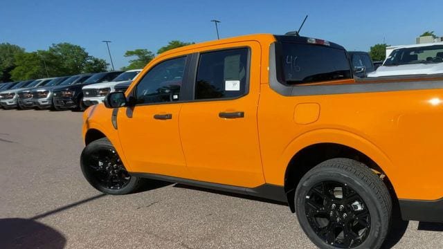 New 2026 Ford Maverick XLT w/ Black Appearance Package AWD/4WD image 4