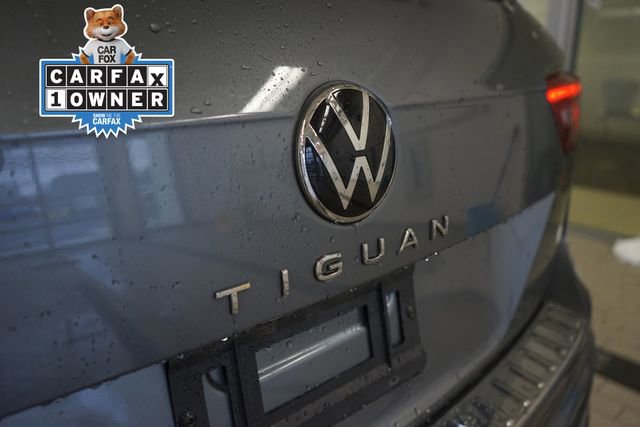Used 2023 Volkswagen Tiguan SE R-Line image 12