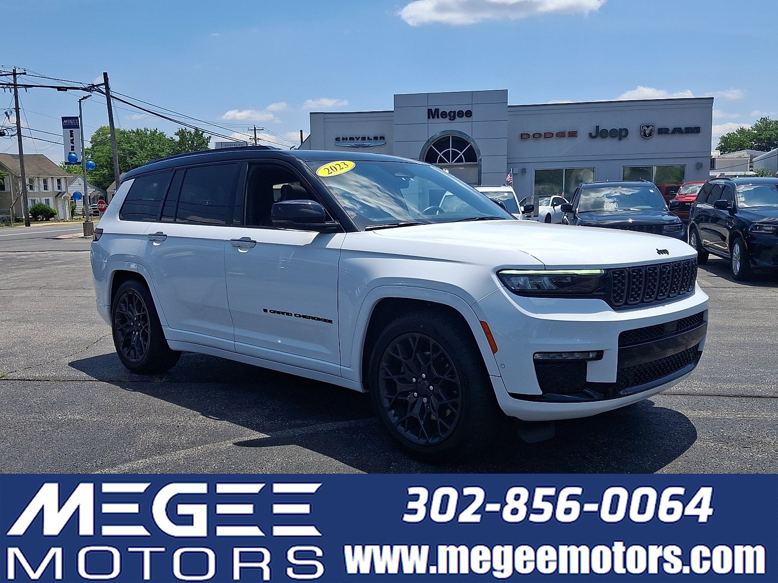 Used 2023 Jeep Grand Cherokee L Summit AWD/4WD image 1