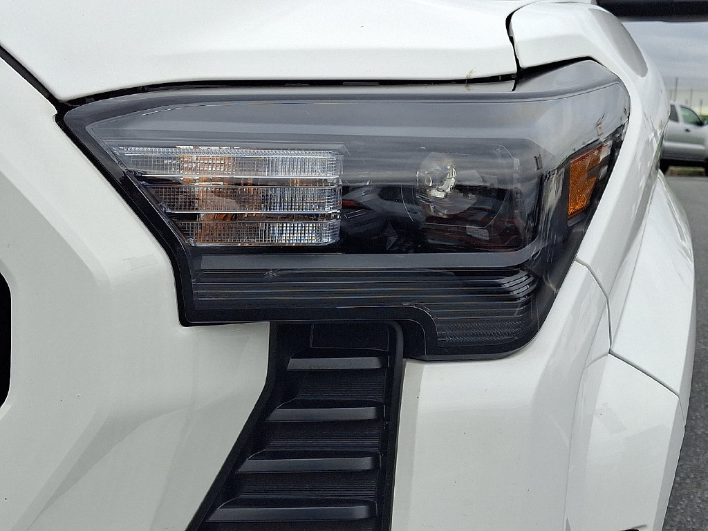 Used 2026 Toyota Tacoma SR w/ SR Upgrade Package RWD image 11