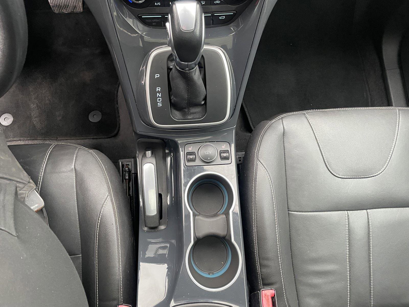 Used 2013 Ford Escape Titanium w/ Class II Trailer Tow Pkg image 19