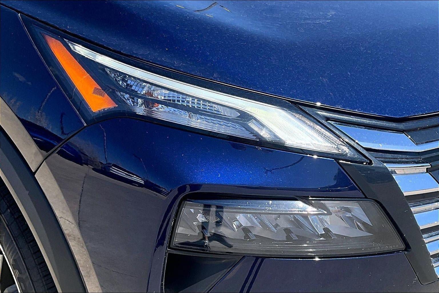 Used 2025 Nissan Rogue SV AWD/4WD image 32