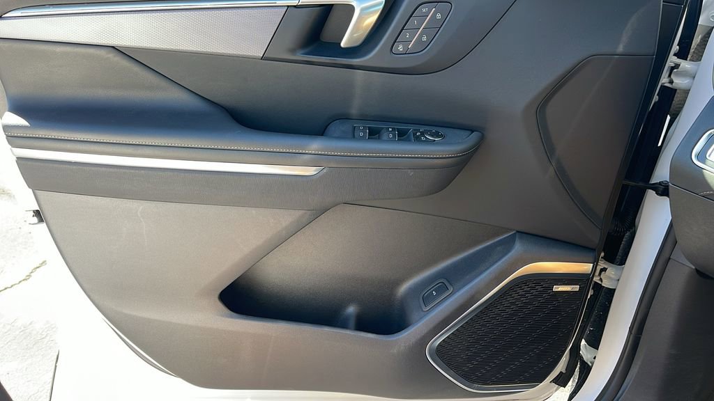 New 2026 Buick Enclave Sport Touring w/ Power Package image 23