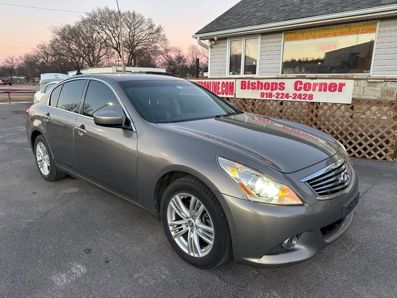 Used 2010 INFINITI G37 x Sedan image 2