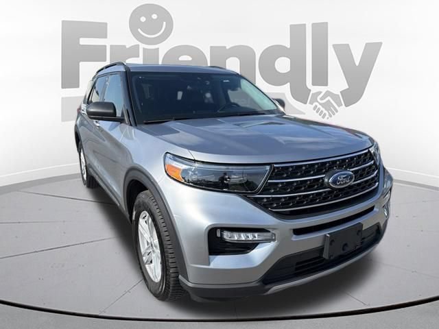 Used 2024 Ford Explorer XLT w/ Equipment Group 202A AWD/4WD image 11