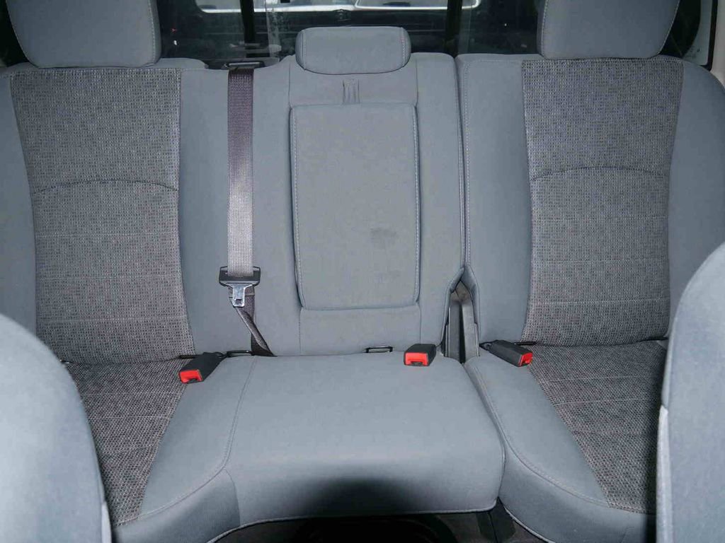 Used 2018 RAM 1500 SLT image 37