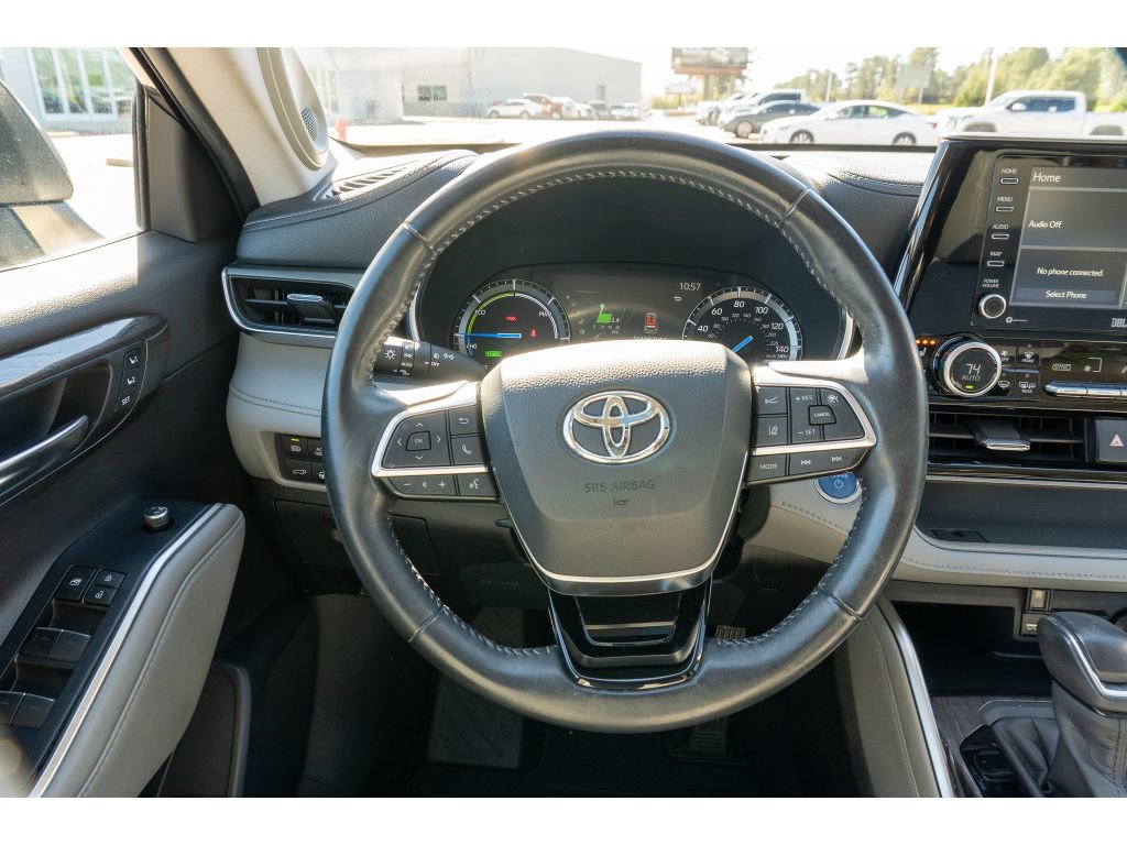 Used 2020 Toyota Highlander Limited image 22