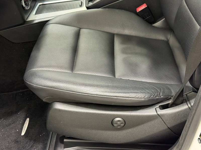 Used 2014 Mercedes-Benz GLK 350 4MATIC image 19