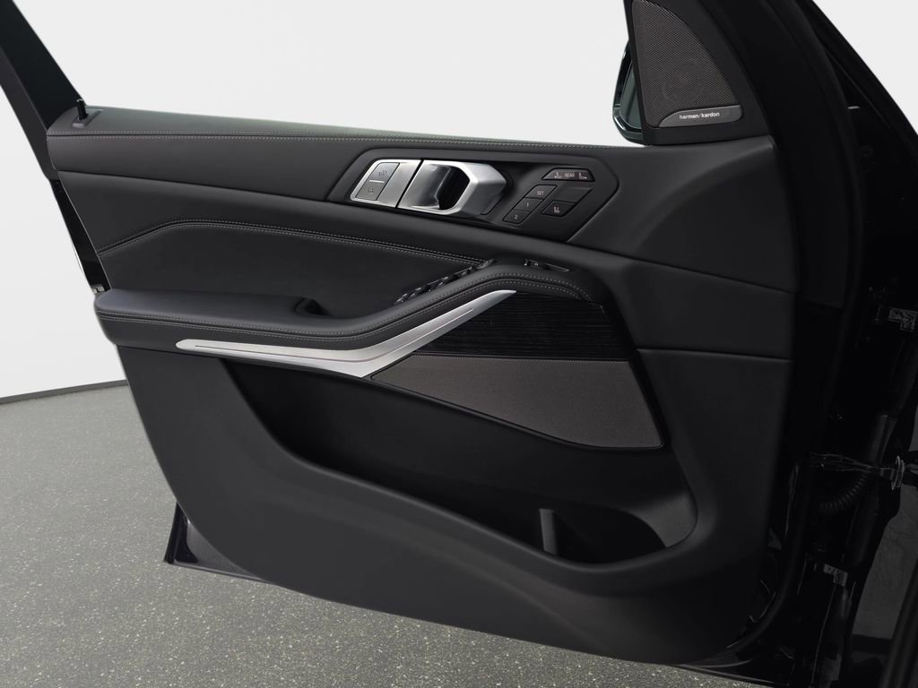 New 2026 BMW X7 xDrive40i w/ M Sport Package image 27