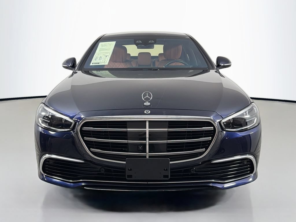 Used 2023 Mercedes-Benz S 580 4MATIC Sedan image 2