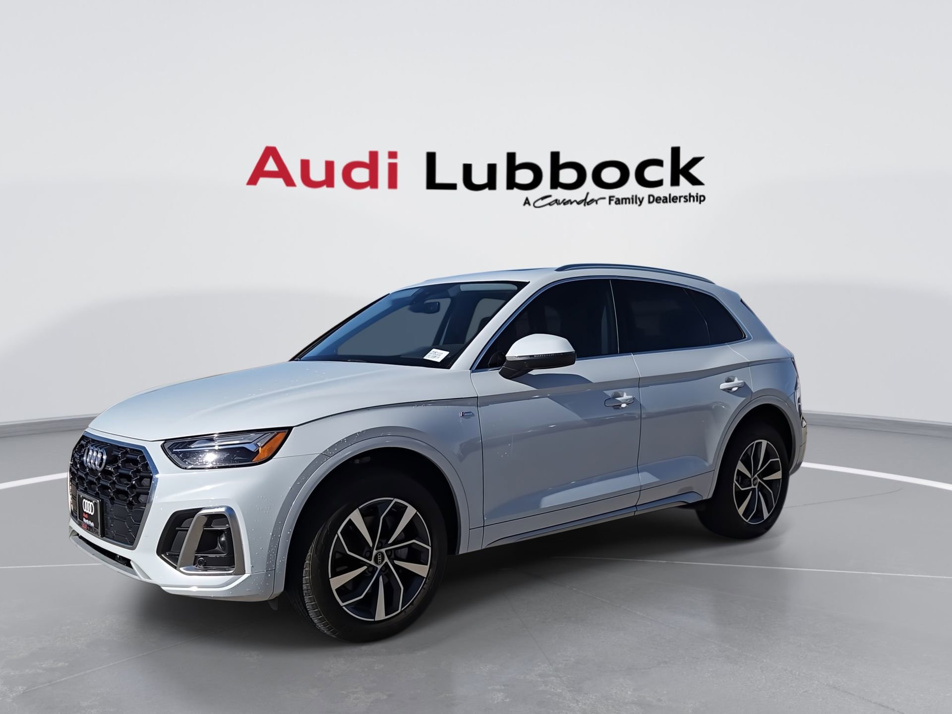 Certified 2024 Audi Q5 2.0T Premium w/ Convenience Package image 4