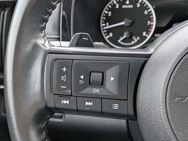 Used 2024 Nissan Pathfinder SV FWD image 24