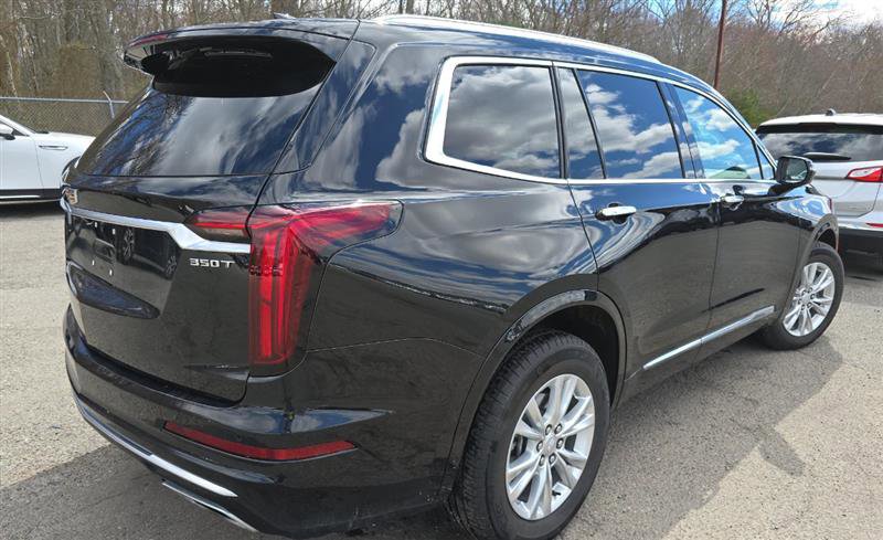 Used 2024 Cadillac XT6 Luxury w/ LPO, Floor Liner Package AWD/4WD image 10