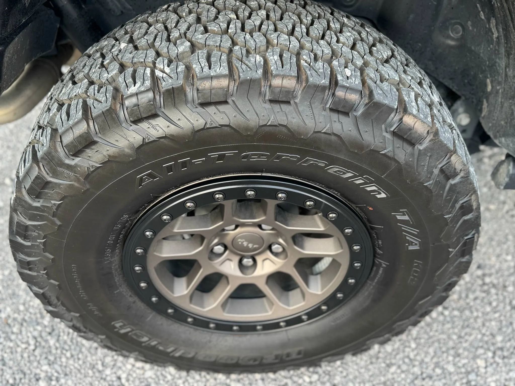 Used 2021 Jeep Wrangler Unlimited Rubicon w/ Xtreme Recon 35" Tire Package image 10