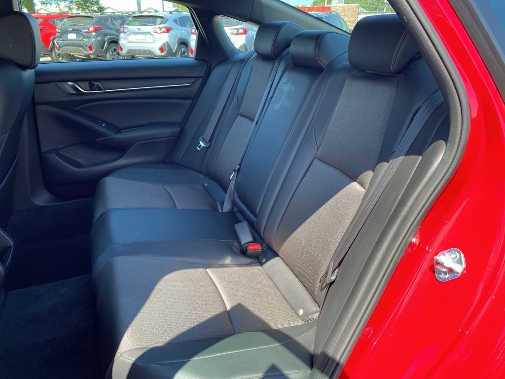 Used 2022 Honda Accord Sport image 12