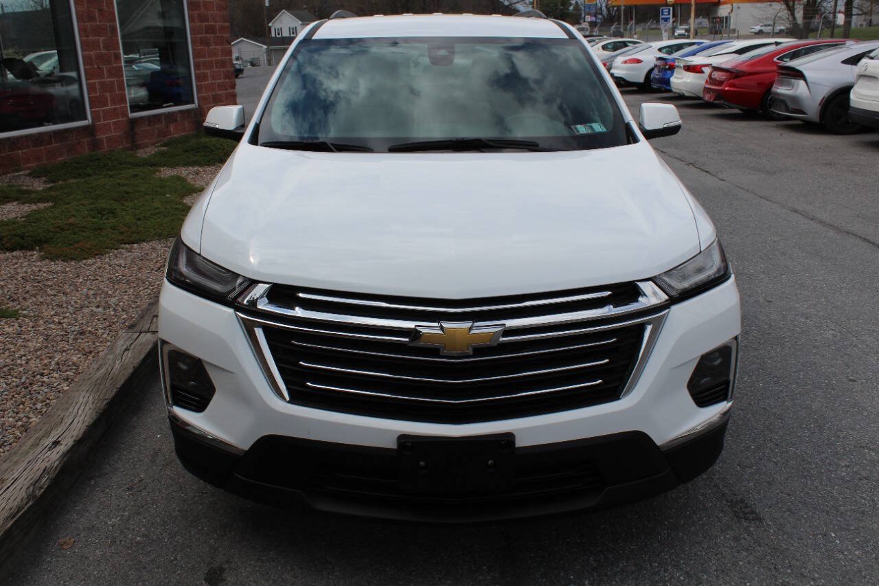Used 2023 Chevrolet Traverse LT AWD/4WD image 4