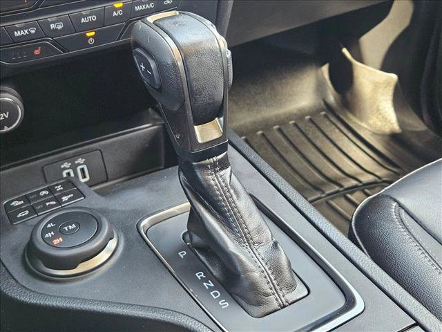 Used 2019 Ford Ranger Lariat w/ Equipment Group 501A Mid image 11