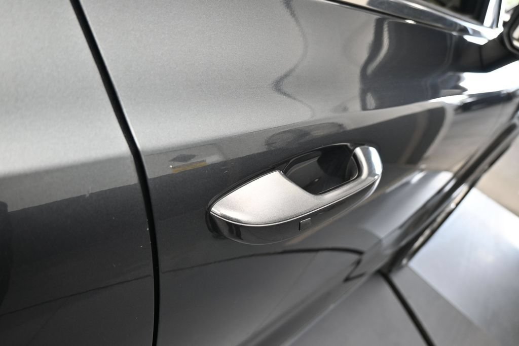 Used 2022 Kia Telluride LX AWD/4WD image 43