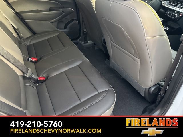 New 2026 Chevrolet Trax ACTIV w/ Sunroof Package image 25