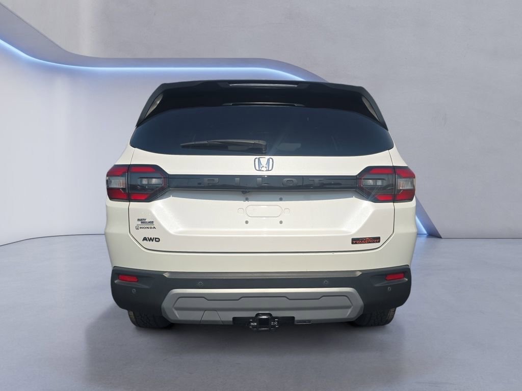 Certified 2024 Honda Pilot TrailSport image 4