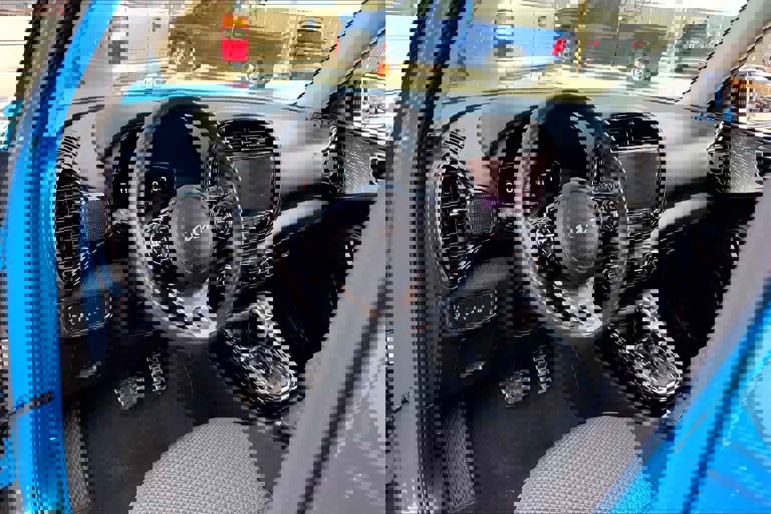 Used 2023 Kia Soul S image 17