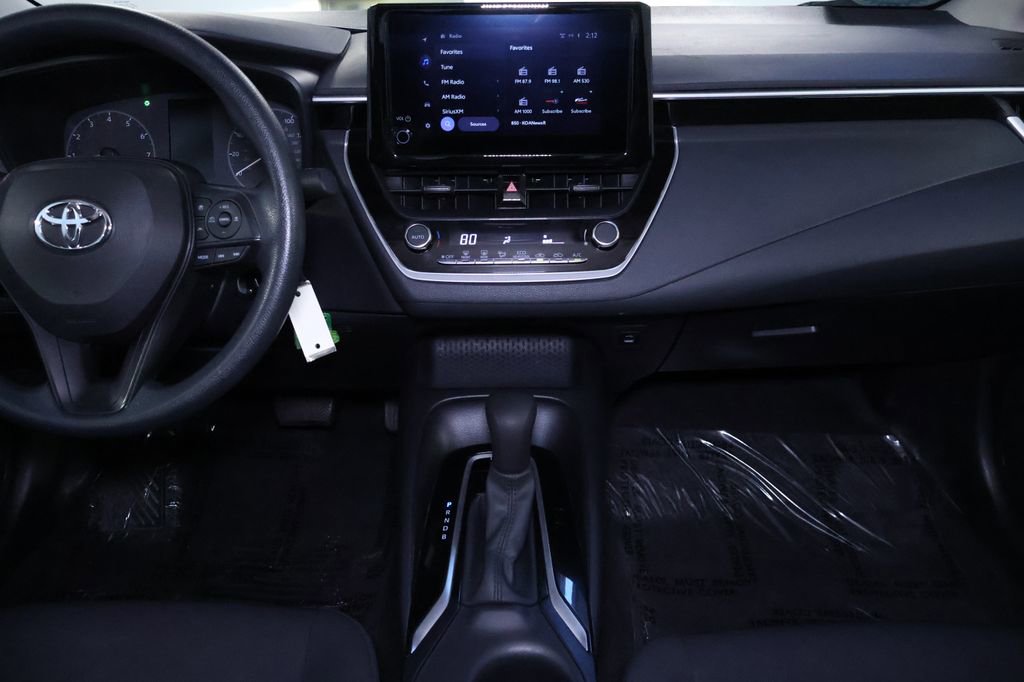 Used 2023 Toyota Corolla LE image 16