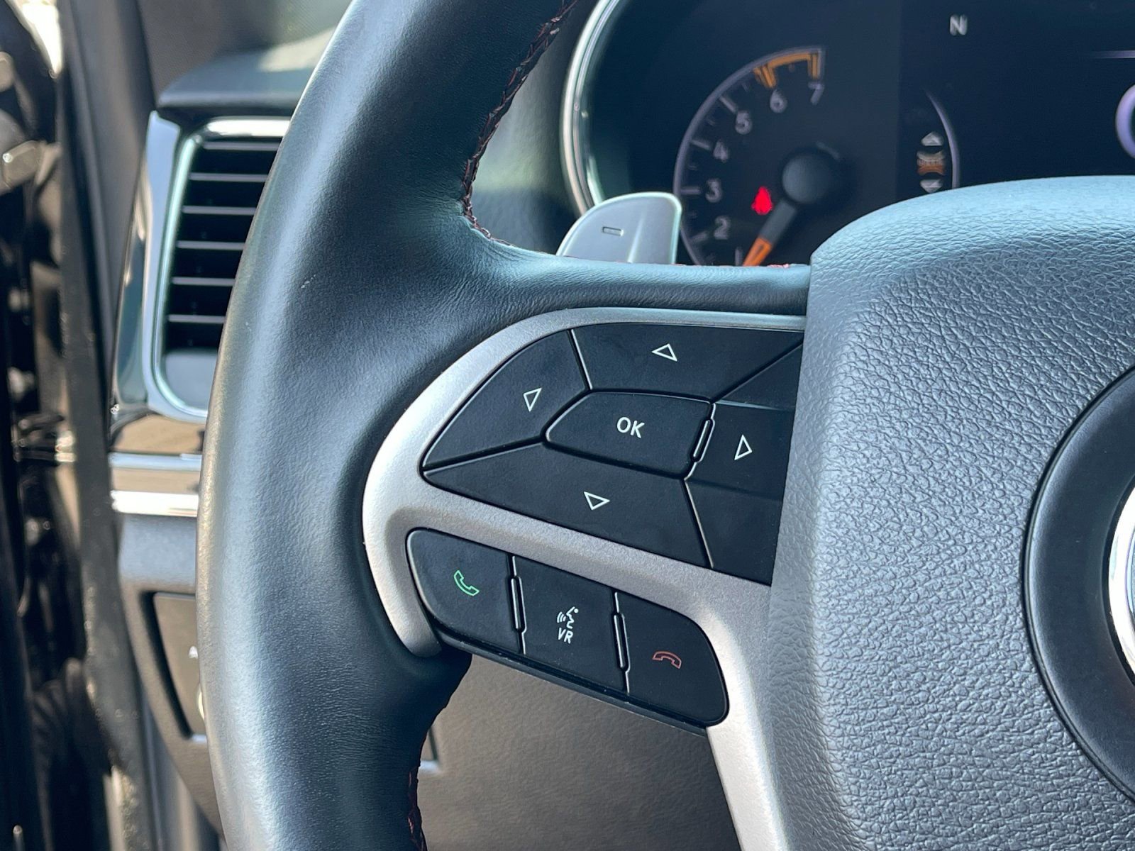 Used 2019 Jeep Grand Cherokee Trailhawk w/ Trailhawk Luxury Group image 28