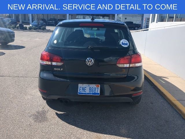Used 2012 Volkswagen Golf 4-Door image 6
