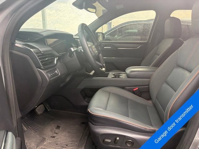 Used 2024 GMC Acadia AT4 w/ Luxury Package AWD/4WD image 17