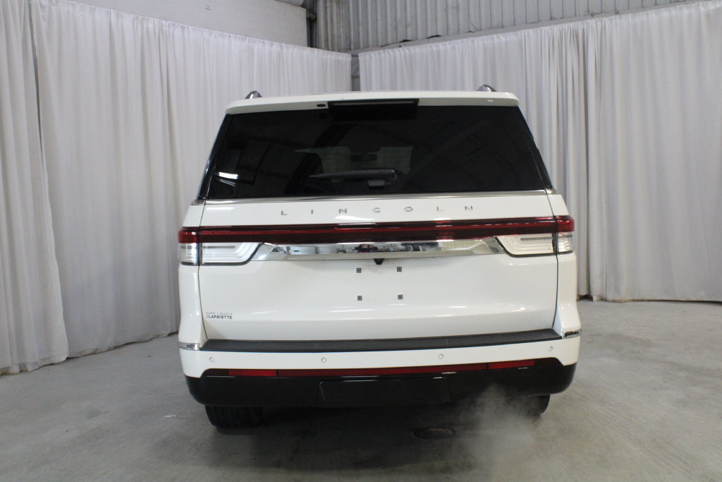 Used 2024 Lincoln Navigator L Reserve AWD/4WD image 25