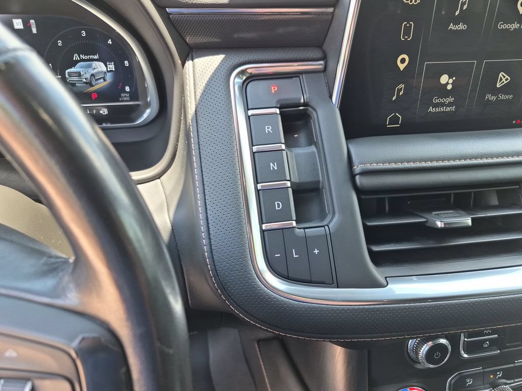 Used 2023 GMC Yukon XL AT4 w/ AT4 Premium Package AWD/4WD image 30