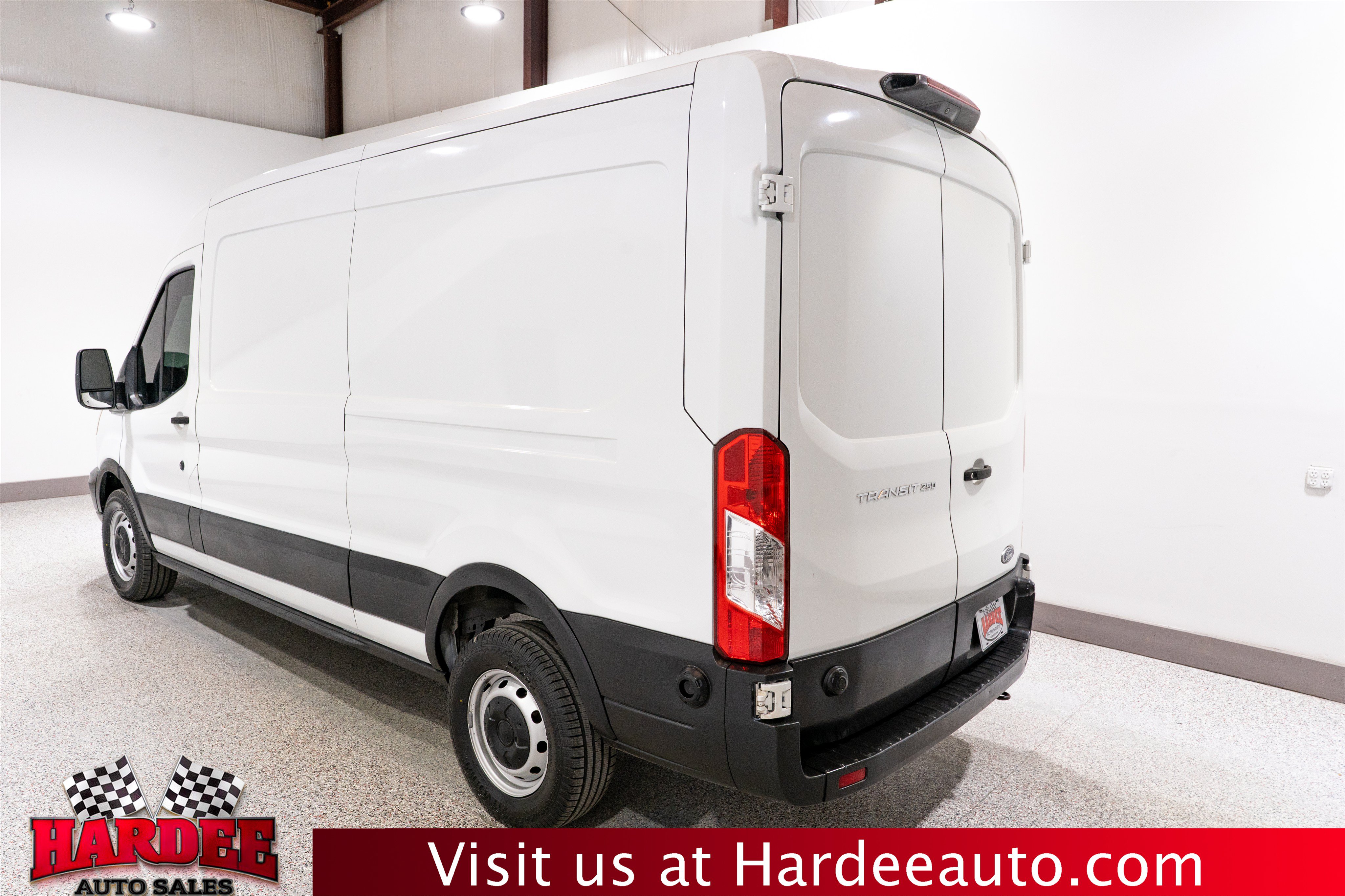 Used 2019 Ford Transit 250 148 Medium Roof RWD image 3