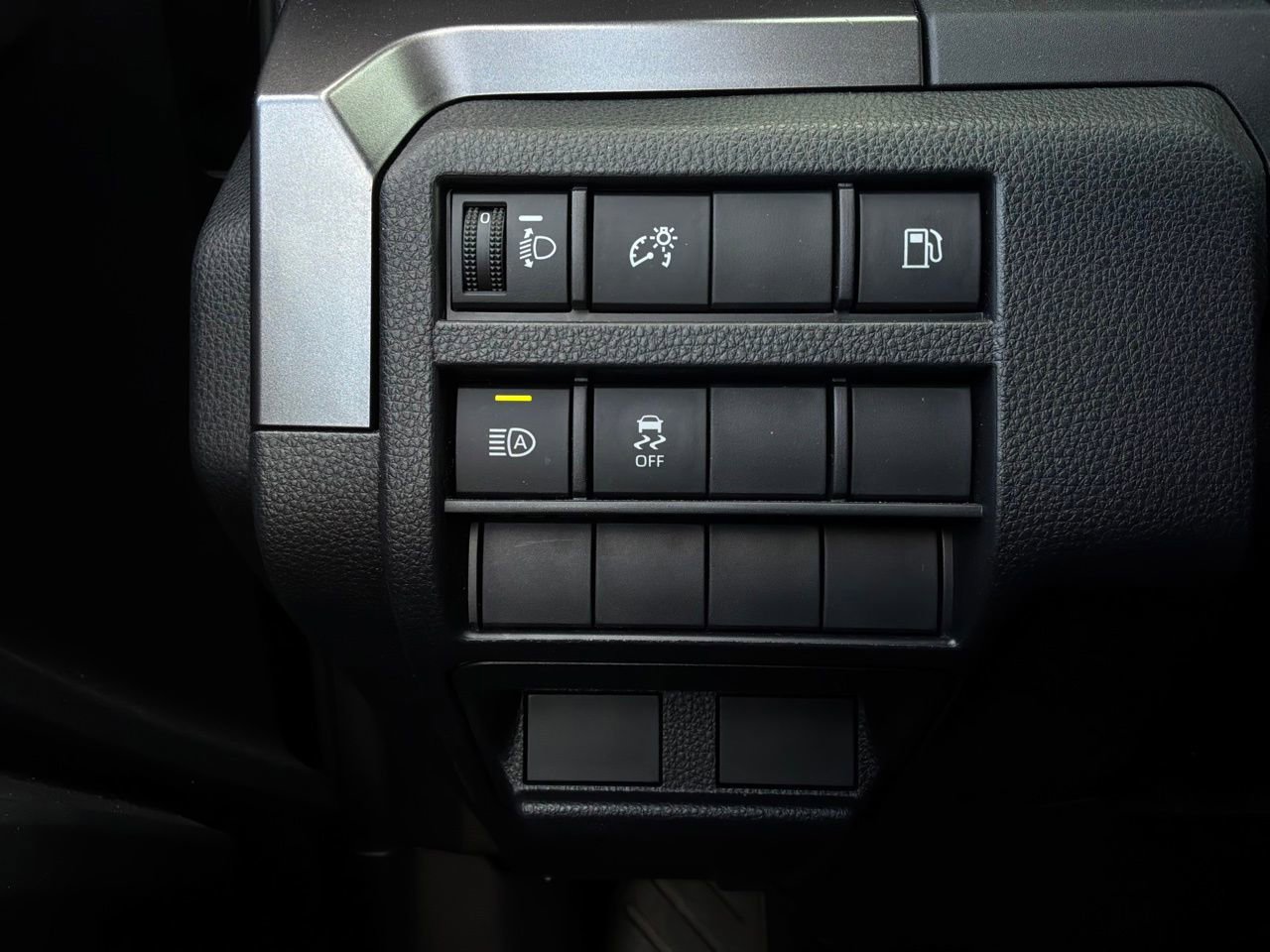 Used 2025 Toyota 4Runner SR5 RWD image 21