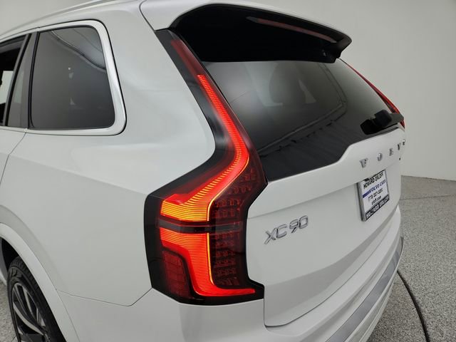 New 2025 Volvo XC90 B6 Core w/ Climate Package image 30