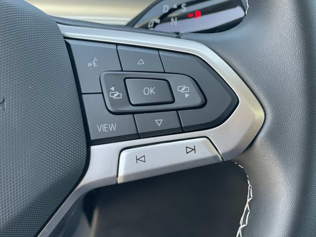 Certified 2026 Volkswagen Tiguan SE w/ Panoramic Sunroof Package FWD image 9