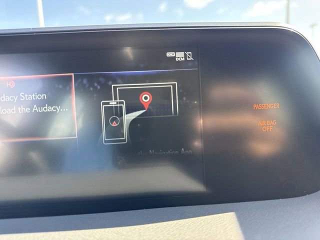 Certified 2022 Lexus UX 200 200 w/ Accessory Package (Z1) image 18