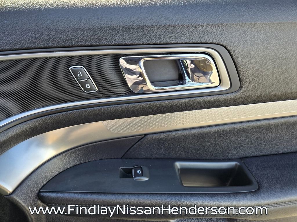 Used 2019 Ford Explorer XLT w/ Equipment Group 201A image 19