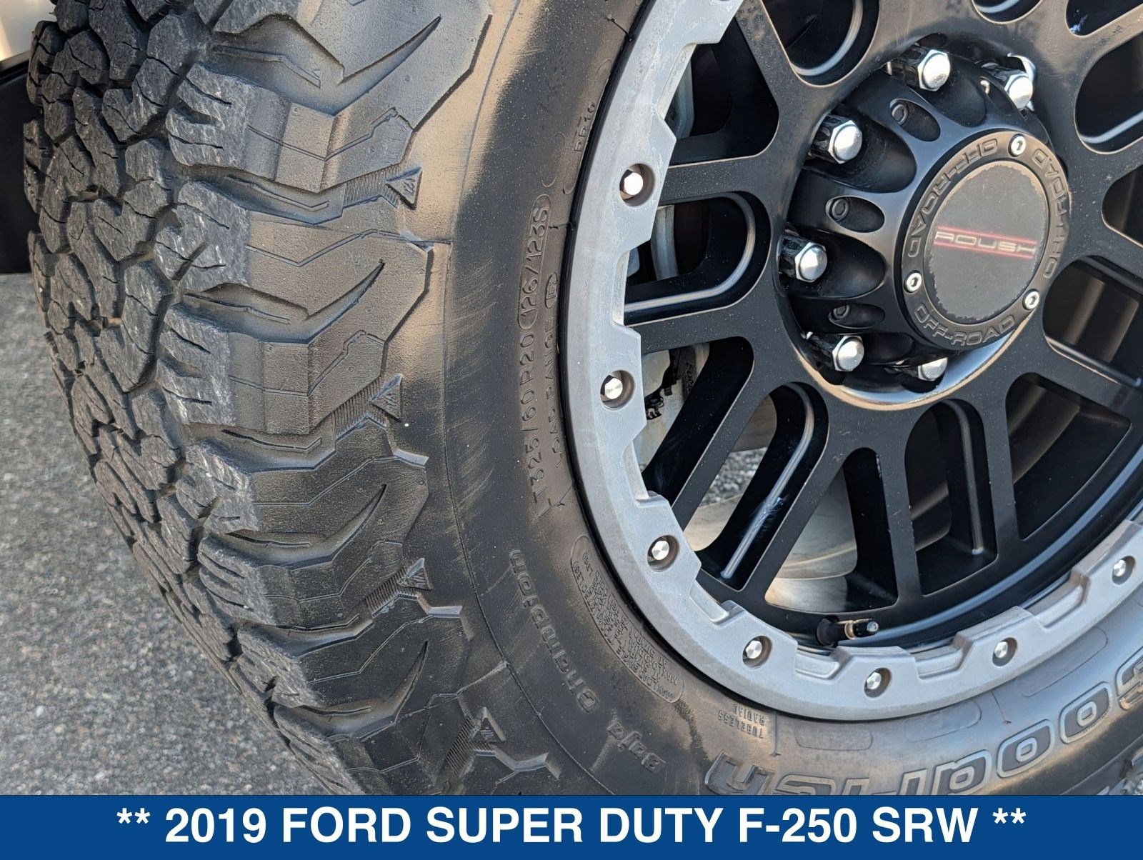 Used 2019 Ford F250 Lariat w/ Lariat Ultimate Package AWD/4WD image 13