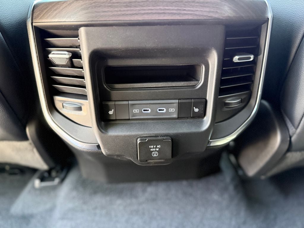 New 2026 RAM 1500 Laramie w/ Night Edition AWD/4WD image 32