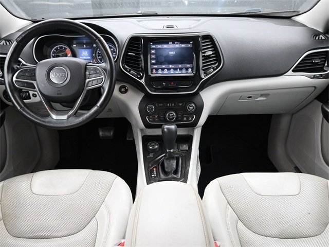 Used 2019 Jeep Cherokee Limited image 18