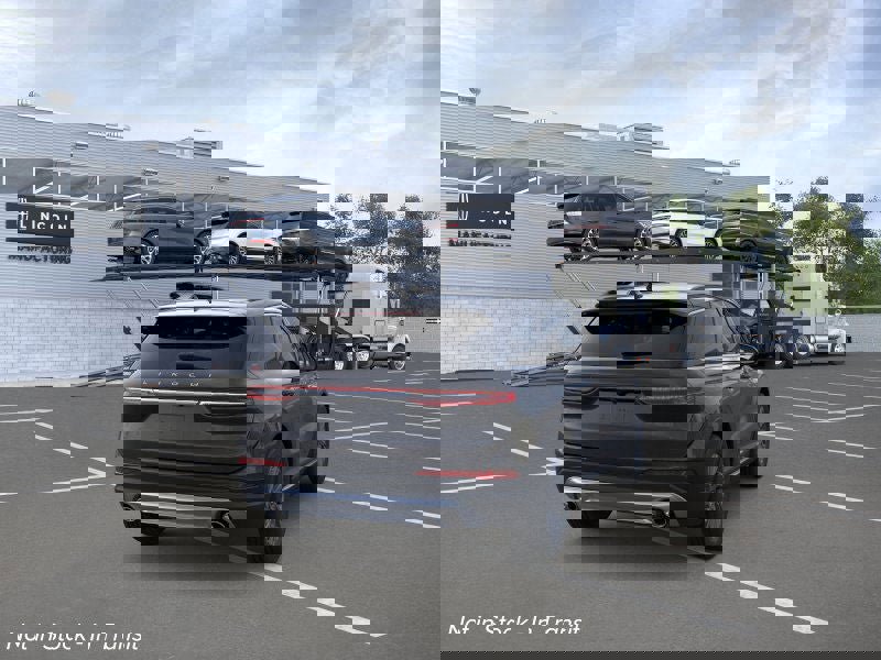 New 2026 Lincoln Corsair Premiere image 8