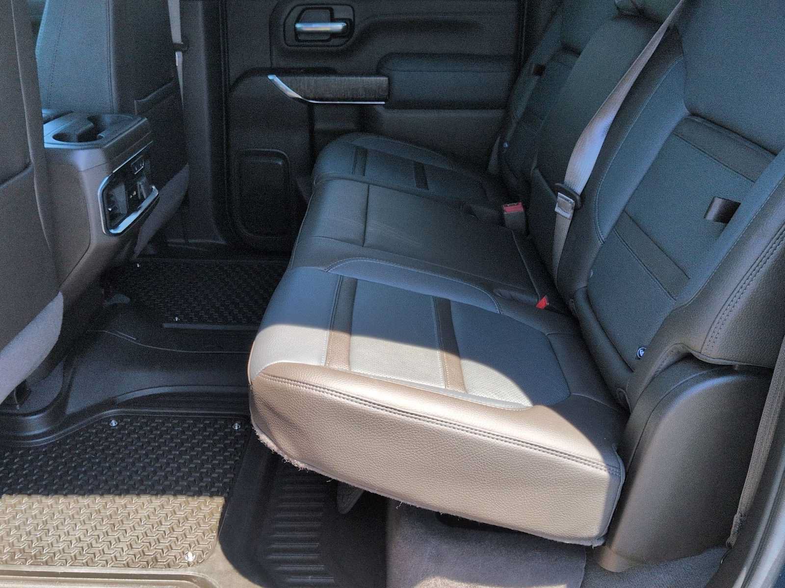 Used 2023 GMC Sierra 2500 Denali w/ Denali Ultimate Package AWD/4WD image 20