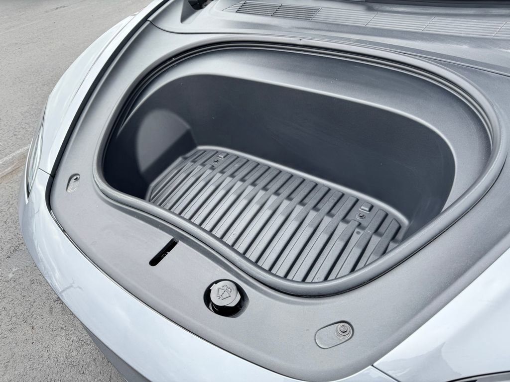 Used 2025 Tesla Model 3 Long Range image 18