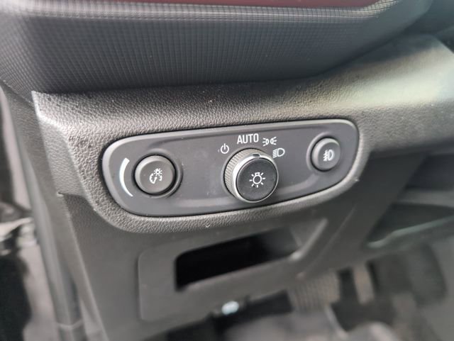 Used 2021 Chevrolet TrailBlazer RS w/ Sun and Liftgate Package image 18