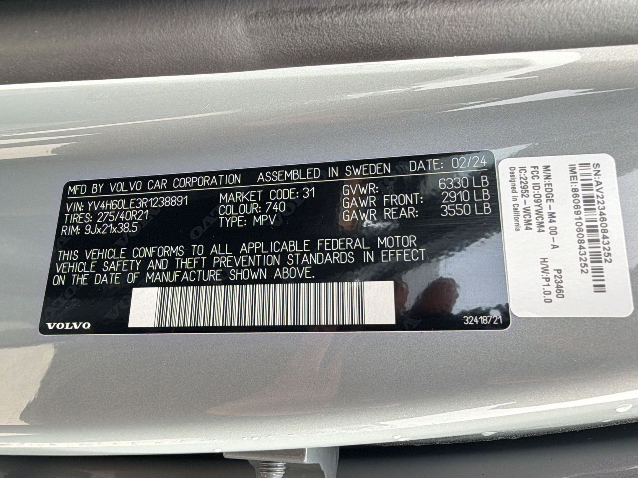 Used 2024 Volvo XC90 T8 Plus w/ Protection Package Premier image 19