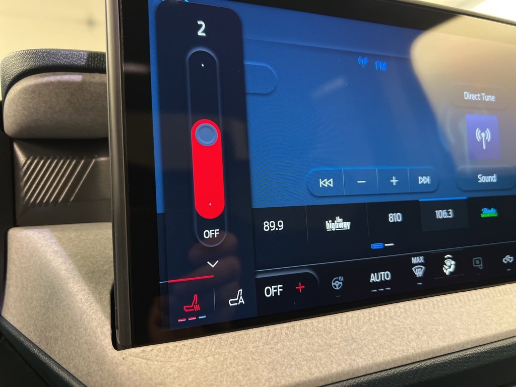 New 2025 Ford Maverick XLT w/ XLT Luxury Package image 12